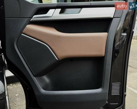 Черный Фольксваген Мультиван, объемом двигателя 1.97 л и пробегом 300 тыс. км за 32499 $, фото 25 на Automoto.ua