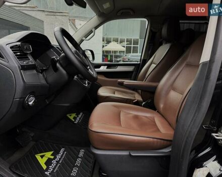 Черный Фольксваген Мультиван, объемом двигателя 1.97 л и пробегом 300 тыс. км за 32499 $, фото 24 на Automoto.ua