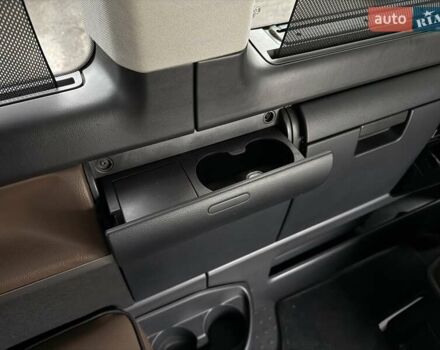 Черный Фольксваген Мультиван, объемом двигателя 1.97 л и пробегом 300 тыс. км за 32499 $, фото 33 на Automoto.ua