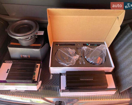 Фольксваген Мультиван 2018 у Києві на Automoto.ua Чорний Фольксваген Мультиван, об'ємом двигуна 2 л та пробігом 290 тис. км за 36000 $, фото 30 на Automoto.ua