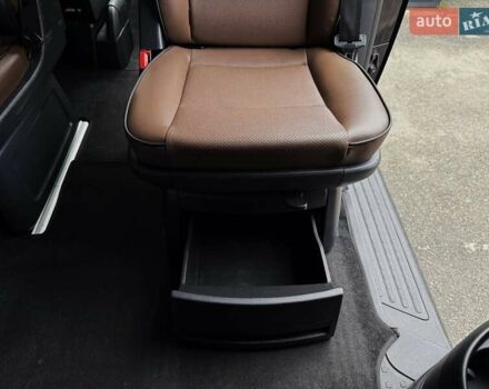 Черный Фольксваген Мультиван, объемом двигателя 1.97 л и пробегом 300 тыс. км за 32499 $, фото 30 на Automoto.ua