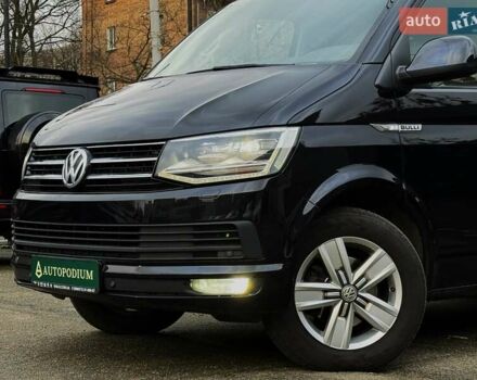 Черный Фольксваген Мультиван, объемом двигателя 1.97 л и пробегом 300 тыс. км за 32499 $, фото 6 на Automoto.ua