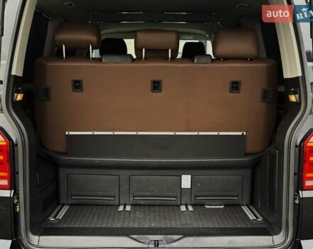 Черный Фольксваген Мультиван, объемом двигателя 1.97 л и пробегом 300 тыс. км за 32499 $, фото 21 на Automoto.ua