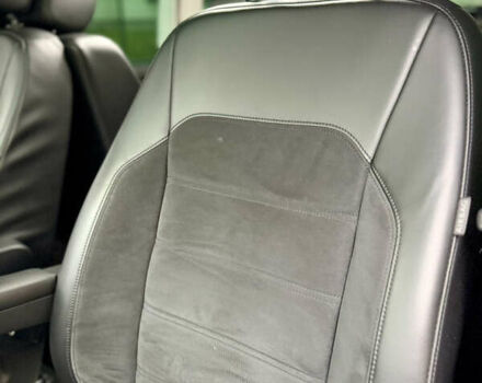 Чорний Фольксваген Мультиван, об'ємом двигуна 1.97 л та пробігом 299 тис. км за 38500 $, фото 16 на Automoto.ua