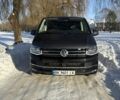 Черный Фольксваген Мультиван, объемом двигателя 2 л и пробегом 263 тыс. км за 39000 $, фото 1 на Automoto.ua