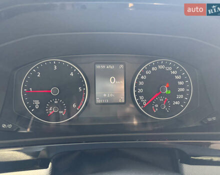 Черный Фольксваген Мультиван, объемом двигателя 2 л и пробегом 104 тыс. км за 50000 $, фото 4 на Automoto.ua