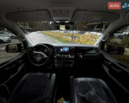 Фольксваген Мультиван 2019 в Киеве на Automoto.ua Черный Фольксваген Мультиван, объемом двигателя 2 л и пробегом 101 тыс. км за 49000 $, фото 26 на Automoto.ua