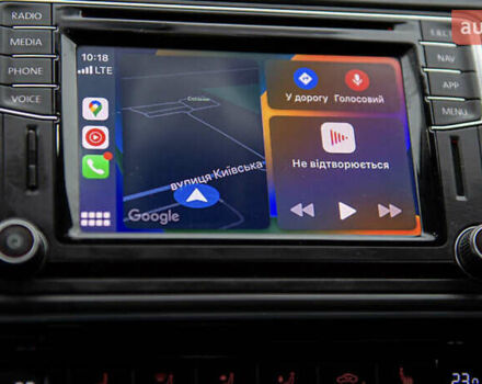 Черный Фольксваген Мультиван, объемом двигателя 2 л и пробегом 104 тыс. км за 50000 $, фото 11 на Automoto.ua