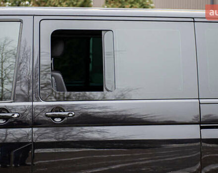 Черный Фольксваген Мультиван, объемом двигателя 2 л и пробегом 104 тыс. км за 50000 $, фото 16 на Automoto.ua