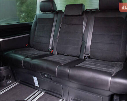 Черный Фольксваген Мультиван, объемом двигателя 2 л и пробегом 104 тыс. км за 50000 $, фото 19 на Automoto.ua