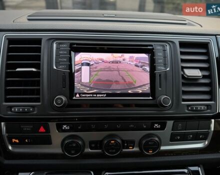 Чорний Фольксваген Мультиван, об'ємом двигуна 1.97 л та пробігом 69 тис. км за 58999 $, фото 42 на Automoto.ua