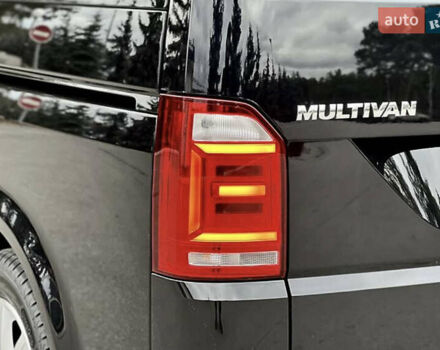 Черный Фольксваген Мультиван, объемом двигателя 2 л и пробегом 104 тыс. км за 50000 $, фото 12 на Automoto.ua