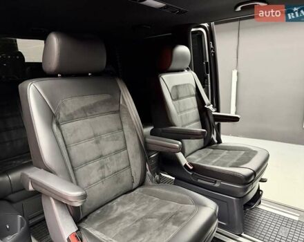 Черный Фольксваген Мультиван, объемом двигателя 2 л и пробегом 247 тыс. км за 45900 $, фото 47 на Automoto.ua