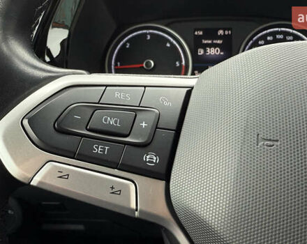 Черный Фольксваген Мультиван, объемом двигателя 1.97 л и пробегом 170 тыс. км за 56500 $, фото 47 на Automoto.ua