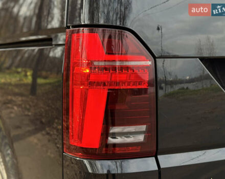 Чорний Фольксваген Мультиван, об'ємом двигуна 1.97 л та пробігом 190 тис. км за 49500 $, фото 6 на Automoto.ua