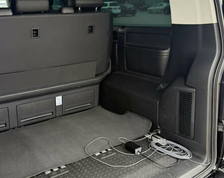 Черный Фольксваген Мультиван, объемом двигателя 1.97 л и пробегом 167 тыс. км за 57000 $, фото 24 на Automoto.ua