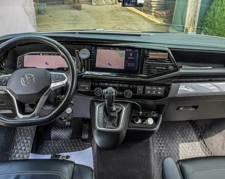 Черный Фольксваген Мультиван, объемом двигателя 2 л и пробегом 41 тыс. км за 38000 $, фото 5 на Automoto.ua