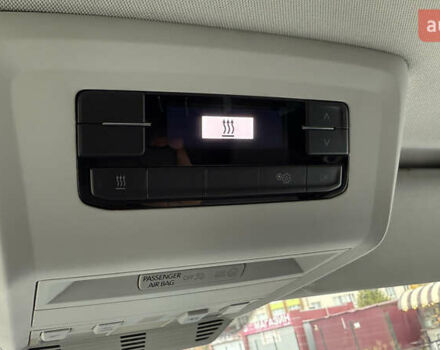 Черный Фольксваген Мультиван, объемом двигателя 1.97 л и пробегом 170 тыс. км за 56500 $, фото 52 на Automoto.ua