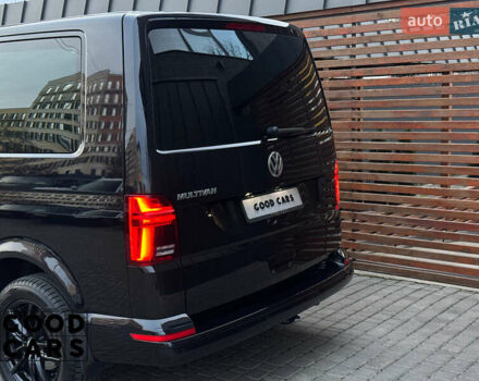 Черный Фольксваген Мультиван, объемом двигателя 1.97 л и пробегом 119 тыс. км за 55000 $, фото 18 на Automoto.ua