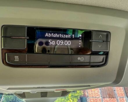 Черный Фольксваген Мультиван, объемом двигателя 2 л и пробегом 41 тыс. км за 38000 $, фото 6 на Automoto.ua