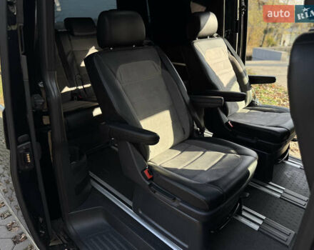 Чорний Фольксваген Мультиван, об'ємом двигуна 1.97 л та пробігом 190 тис. км за 49500 $, фото 29 на Automoto.ua