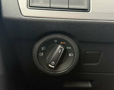 Черный Фольксваген Мультиван, объемом двигателя 1.97 л и пробегом 170 тыс. км за 56500 $, фото 45 на Automoto.ua