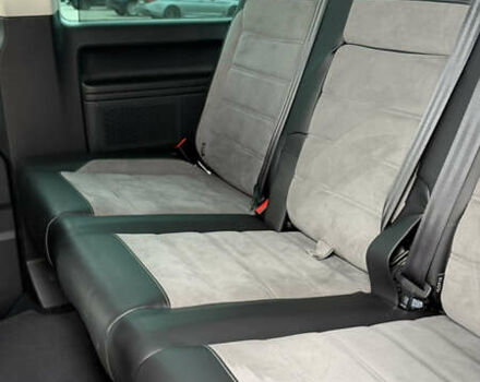 Черный Фольксваген Мультиван, объемом двигателя 1.97 л и пробегом 167 тыс. км за 57000 $, фото 18 на Automoto.ua