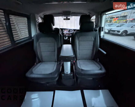 Черный Фольксваген Мультиван, объемом двигателя 1.97 л и пробегом 119 тыс. км за 55000 $, фото 31 на Automoto.ua