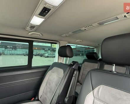 Черный Фольксваген Мультиван, объемом двигателя 1.97 л и пробегом 170 тыс. км за 56500 $, фото 28 на Automoto.ua