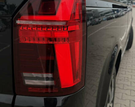 Черный Фольксваген Мультиван, объемом двигателя 1.97 л и пробегом 170 тыс. км за 56500 $, фото 5 на Automoto.ua