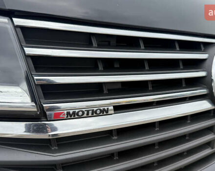 Черный Фольксваген Мультиван, объемом двигателя 1.97 л и пробегом 170 тыс. км за 56500 $, фото 10 на Automoto.ua