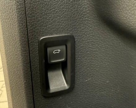 Черный Фольксваген Мультиван, объемом двигателя 1.97 л и пробегом 167 тыс. км за 57000 $, фото 35 на Automoto.ua