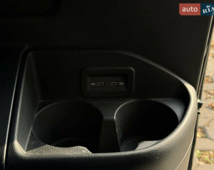 Чорний Фольксваген Мультиван, об'ємом двигуна 1.97 л та пробігом 190 тис. км за 49500 $, фото 39 на Automoto.ua