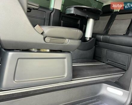 Черный Фольксваген Мультиван, объемом двигателя 1.97 л и пробегом 70 тыс. км за 74900 $, фото 22 на Automoto.ua