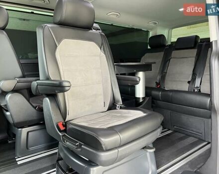 Черный Фольксваген Мультиван, объемом двигателя 1.97 л и пробегом 70 тыс. км за 74900 $, фото 21 на Automoto.ua