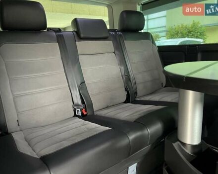 Черный Фольксваген Мультиван, объемом двигателя 1.97 л и пробегом 70 тыс. км за 74900 $, фото 18 на Automoto.ua