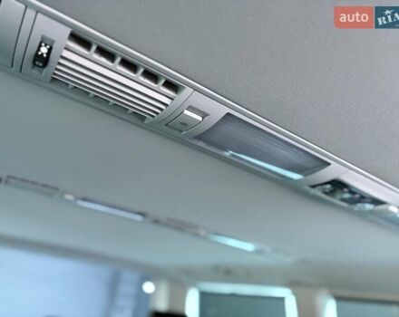 Черный Фольксваген Мультиван, объемом двигателя 2 л и пробегом 151 тыс. км за 55222 $, фото 11 на Automoto.ua