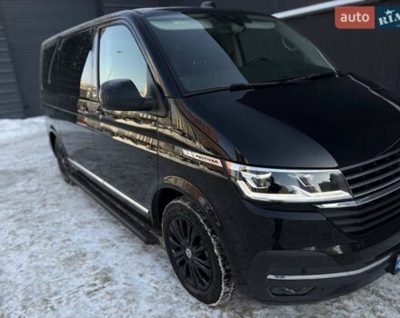 Черный Фольксваген Мультиван, объемом двигателя 2 л и пробегом 151 тыс. км за 55222 $, фото 3 на Automoto.ua