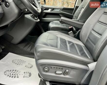 Черный Фольксваген Мультиван, объемом двигателя 1.97 л и пробегом 60 тыс. км за 79800 $, фото 17 на Automoto.ua