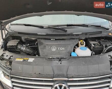 Черный Фольксваген Мультиван, объемом двигателя 2 л и пробегом 59 тыс. км за 73500 $, фото 71 на Automoto.ua