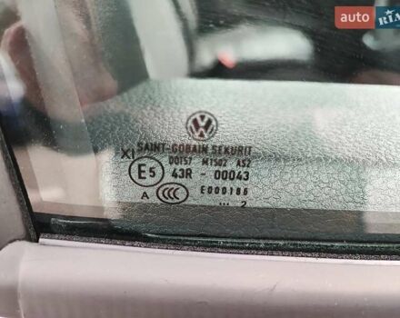 Черный Фольксваген Мультиван, объемом двигателя 2 л и пробегом 59 тыс. км за 73500 $, фото 54 на Automoto.ua