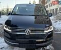 Черный Фольксваген Мультиван, объемом двигателя 2 л и пробегом 151 тыс. км за 55200 $, фото 1 на Automoto.ua