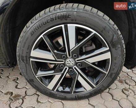 Черный Фольксваген Мультиван, объемом двигателя 2 л и пробегом 59 тыс. км за 73500 $, фото 60 на Automoto.ua