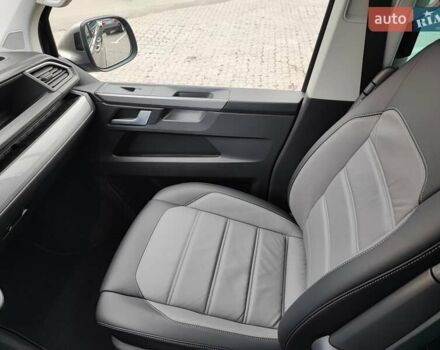 Черный Фольксваген Мультиван, объемом двигателя 2 л и пробегом 59 тыс. км за 73500 $, фото 30 на Automoto.ua