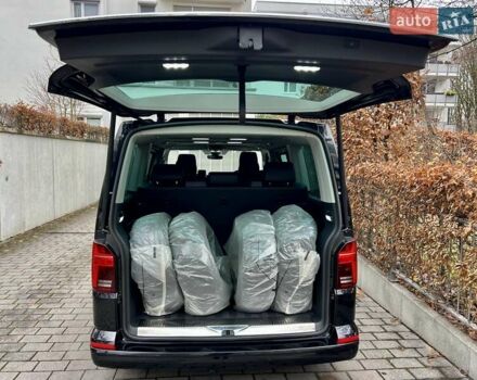 Черный Фольксваген Мультиван, объемом двигателя 1.97 л и пробегом 60 тыс. км за 79800 $, фото 11 на Automoto.ua