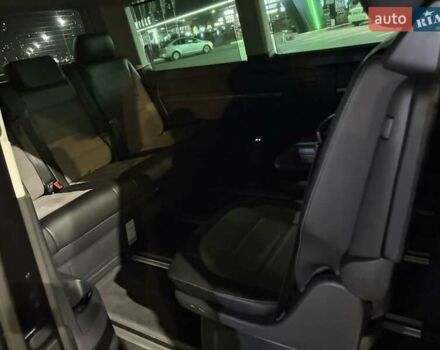 Черный Фольксваген Мультиван, объемом двигателя 2 л и пробегом 151 тыс. км за 59200 $, фото 29 на Automoto.ua