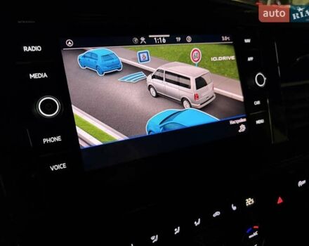 Черный Фольксваген Мультиван, объемом двигателя 2 л и пробегом 151 тыс. км за 59200 $, фото 33 на Automoto.ua