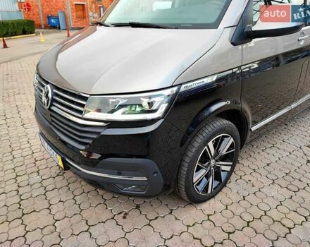 Черный Фольксваген Мультиван, объемом двигателя 2 л и пробегом 59 тыс. км за 73500 $, фото 5 на Automoto.ua