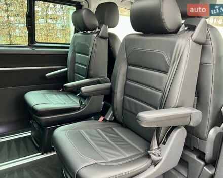 Черный Фольксваген Мультиван, объемом двигателя 1.97 л и пробегом 60 тыс. км за 79800 $, фото 22 на Automoto.ua