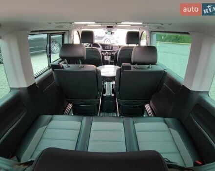 Черный Фольксваген Мультиван, объемом двигателя 2 л и пробегом 59 тыс. км за 73500 $, фото 50 на Automoto.ua